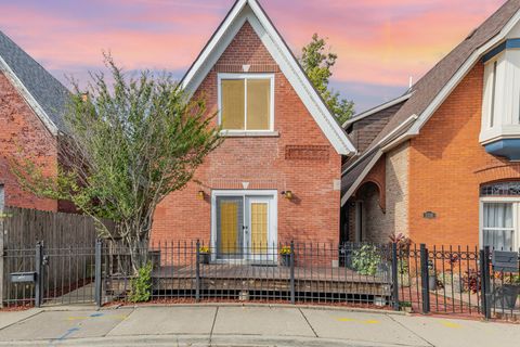 1320 S Heath Avenue Chicago IL 60608