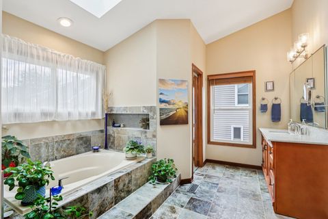 Tiny photo for 306 Orchard Lane, Bloomingdale, IL 60108 (MLS # 12449314)