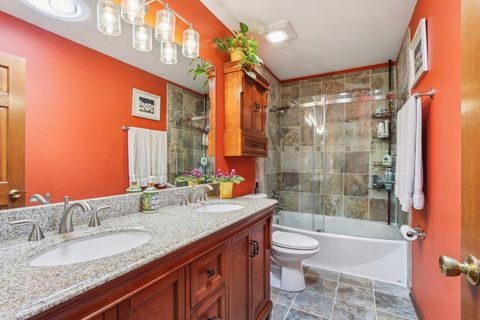 Tiny photo for 306 Orchard Lane, Bloomingdale, IL 60108 (MLS # 12449314)