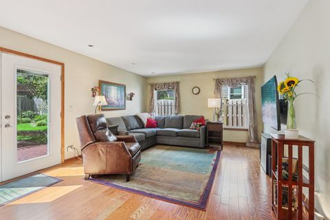 Tiny photo for 306 Orchard Lane, Bloomingdale, IL 60108 (MLS # 12449314)