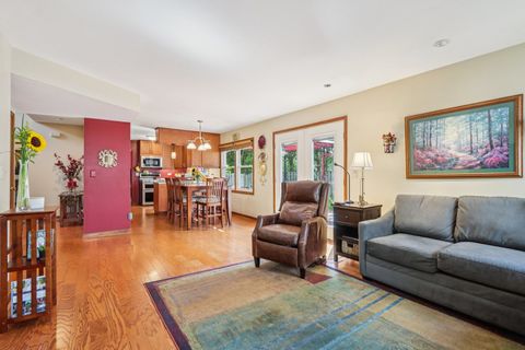 Tiny photo for 306 Orchard Lane, Bloomingdale, IL 60108 (MLS # 12449314)