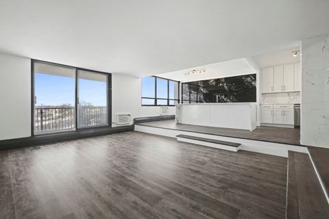 Tiny photo for 8801 W Golf Road #6E, Niles, IL 60714 (MLS # 12547679)