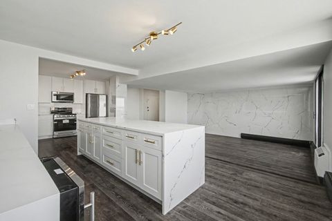 Tiny photo for 8801 W Golf Road #6E, Niles, IL 60714 (MLS # 12547679)