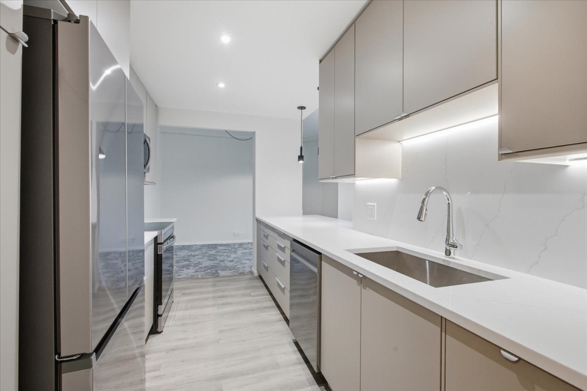 4170 N Marine Drive 3A
