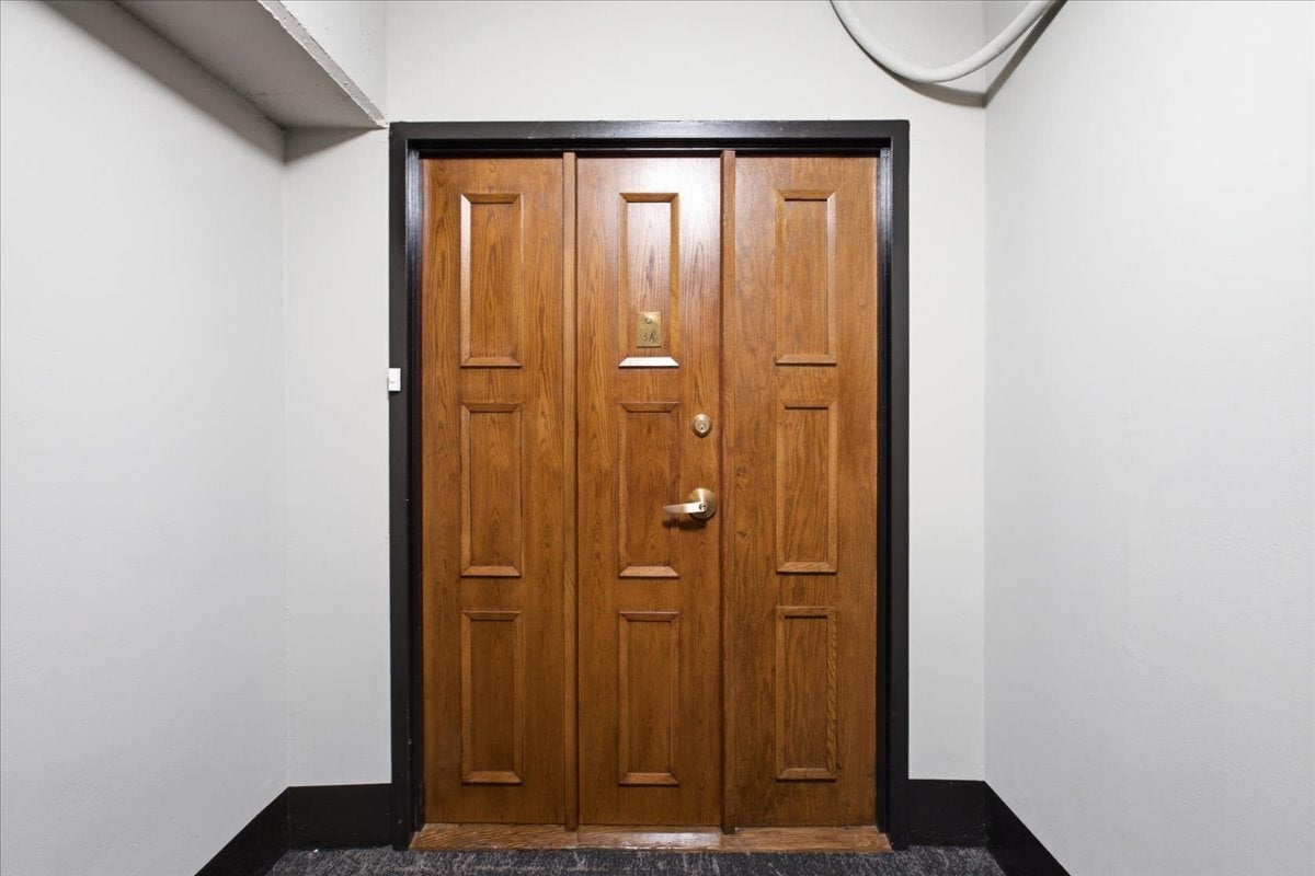 4170 N Marine Drive 3A