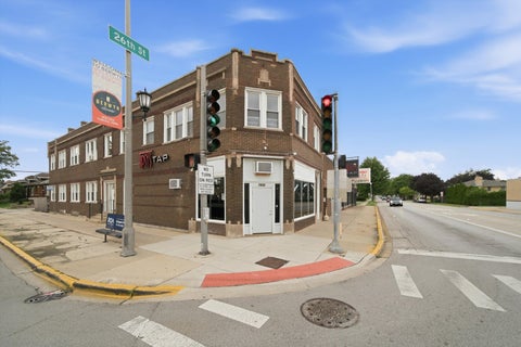 Tiny photo for 6802 26th Street, Berwyn, IL 60402 (MLS # 12780795)