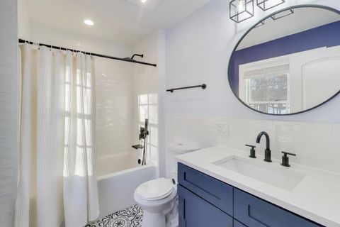 Tiny photo for 26225 N Hickory Road, Mundelein, IL 60060 (MLS # 12556443)