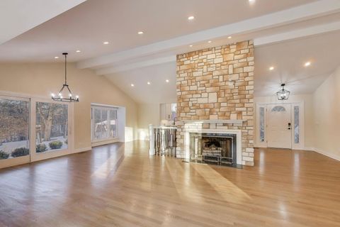 Tiny photo for 26225 N Hickory Road, Mundelein, IL 60060 (MLS # 12556443)