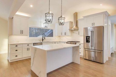 Tiny photo for 26225 N Hickory Road, Mundelein, IL 60060 (MLS # 12556443)