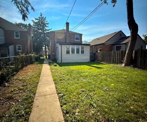 Tiny photo for 2003 S 24th Avenue, Broadview, IL 60155 (MLS # 12495567)