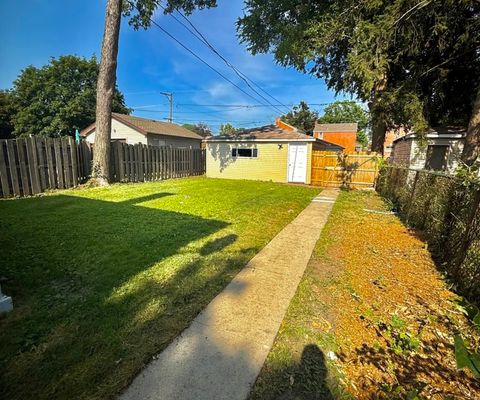 Tiny photo for 2003 S 24th Avenue, Broadview, IL 60155 (MLS # 12495567)