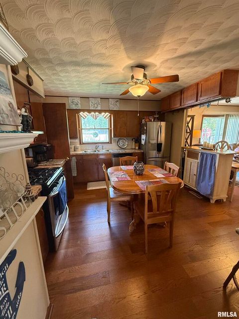 Tiny photo for 411 SUNSET Drive, Centralia, IL 62801 (MLS # EB459422)