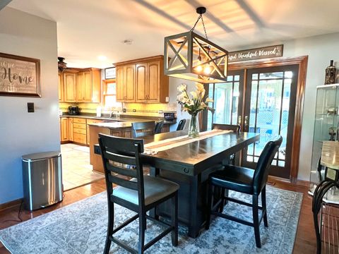 Tiny photo for 177 Cardinal Drive, Bloomingdale, IL 60108 (MLS # 12496765)