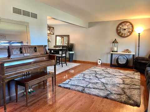 Tiny photo for 177 Cardinal Drive, Bloomingdale, IL 60108 (MLS # 12496765)