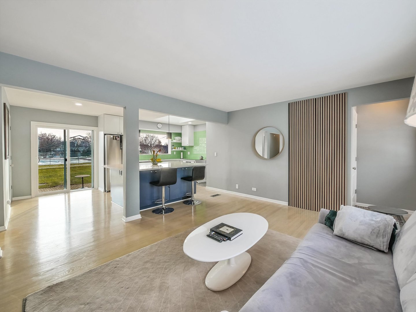 21W051 Woodview Drive