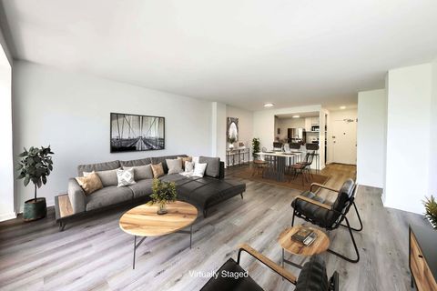 Tiny photo for 5050 S East End Avenue #4B, Chicago, IL 60615 (MLS # 12484730)