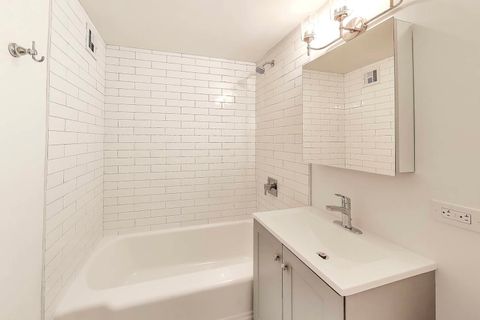 Tiny photo for 5050 S East End Avenue #4B, Chicago, IL 60615 (MLS # 12484730)