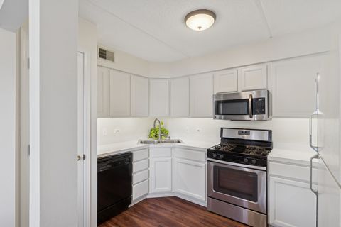Tiny photo for 104 N Pine Avenue #505, Arlington Heights, IL 60004 (MLS # 12523269)