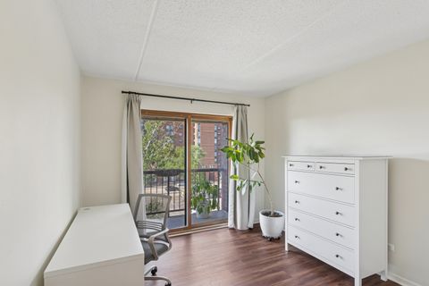 Tiny photo for 104 N Pine Avenue #505, Arlington Heights, IL 60004 (MLS # 12523269)
