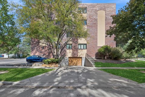 Tiny photo for 104 N Pine Avenue #505, Arlington Heights, IL 60004 (MLS # 12523269)