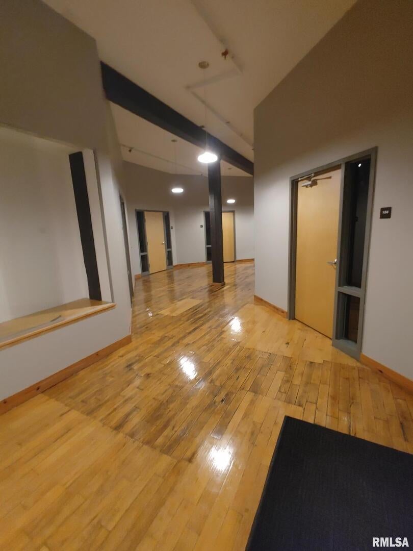 225 E 2ND Street 102