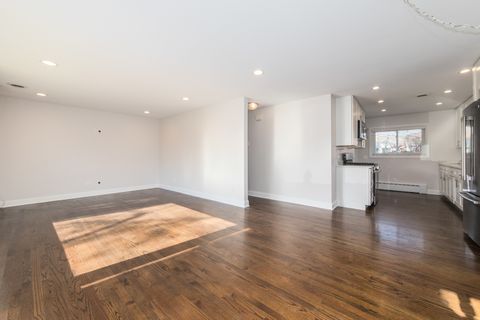 Tiny photo for 101 N Pine Street, Mount Prospect, IL 60056 (MLS # 12540904)