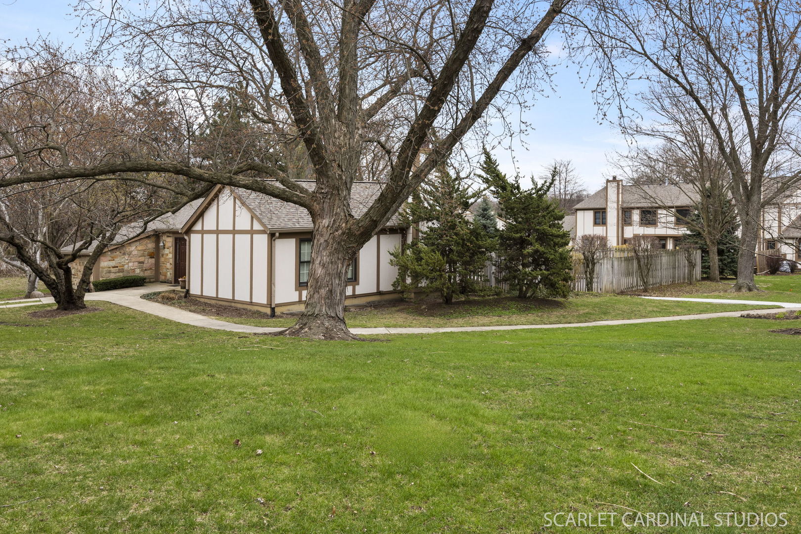 1034 Oakview Drive