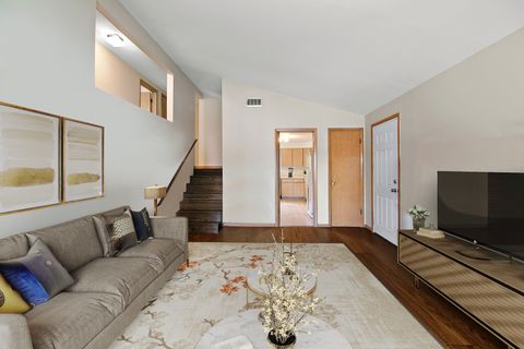 Tiny photo for 9010 S 84th Avenue, Hickory Hills, IL 60457 (MLS # 12506020)