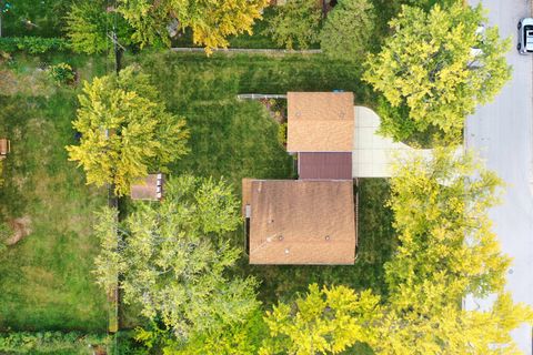 Tiny photo for 9010 S 84th Avenue, Hickory Hills, IL 60457 (MLS # 12506020)