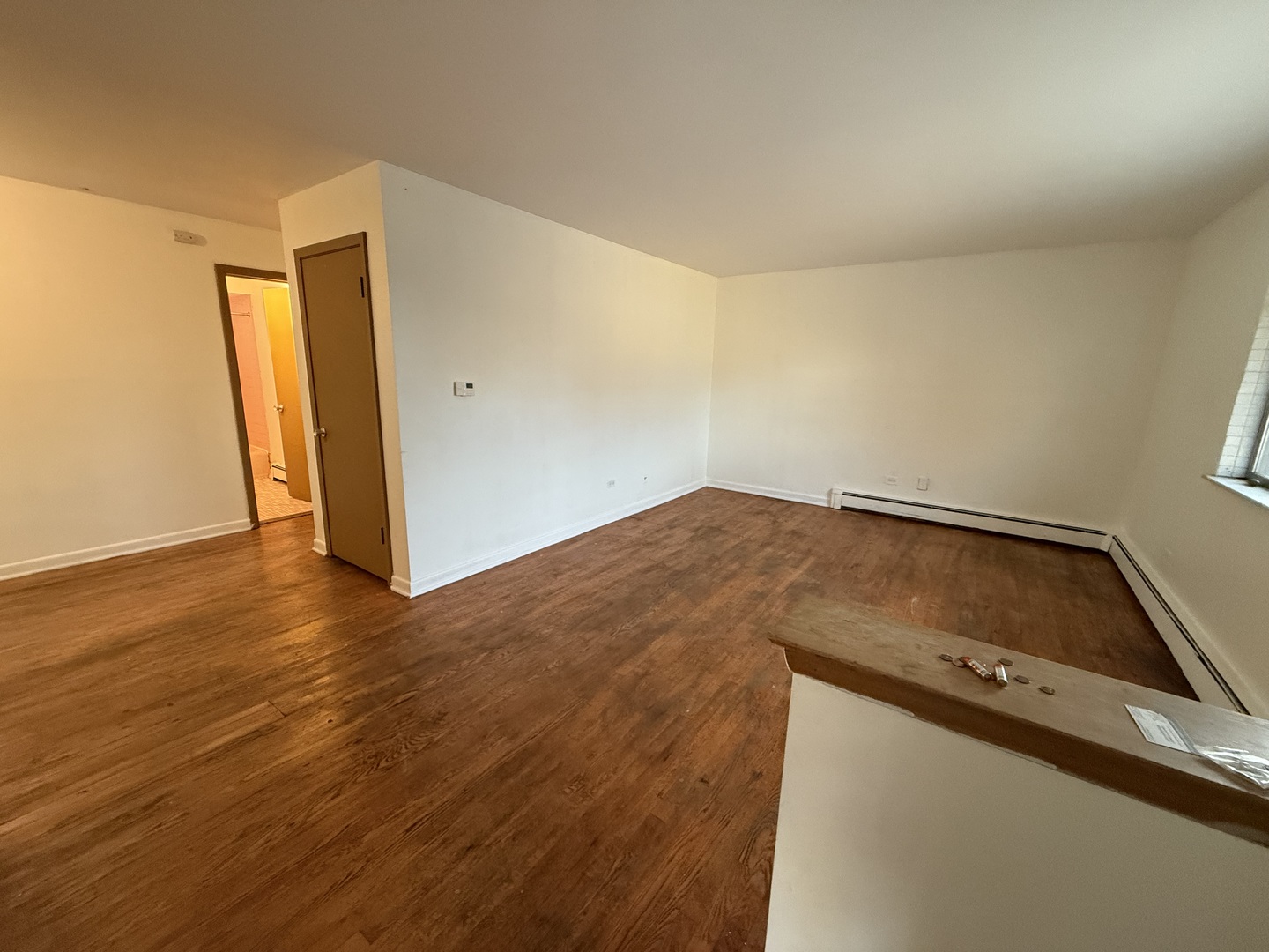 558 N Ardmore Avenue 2W