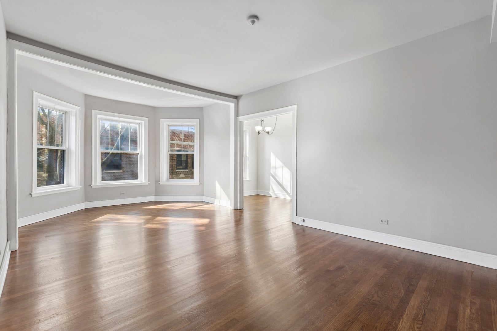 6257 N Sheridan Road 48