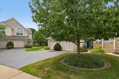 Tiny photo for 2986 Waters Edge Circle, Aurora, IL 60504 (MLS # 12739916)