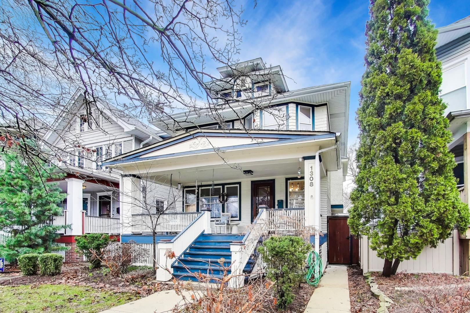1308 W Glenlake Avenue