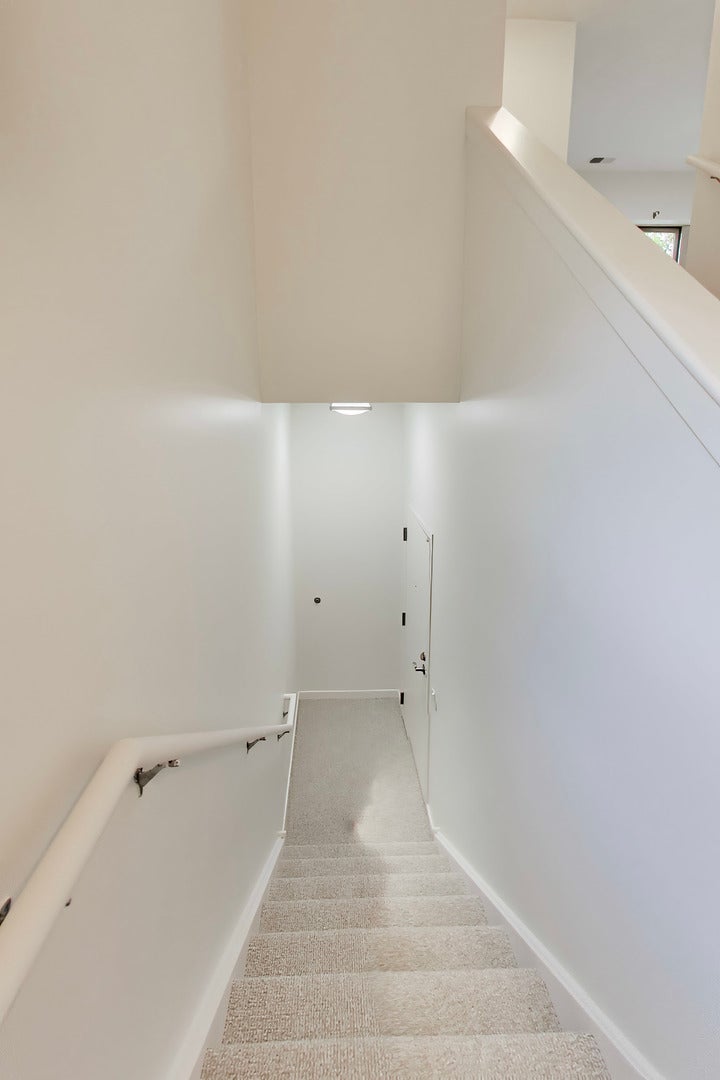 1149 W Washburne Avenue 301