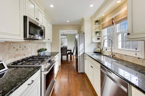 Tiny photo for 606 Thackeray Lane, Fox River Grove, IL 60021 (MLS # 12586964)