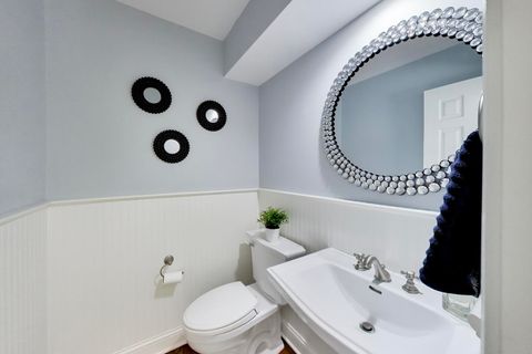 Tiny photo for 606 Thackeray Lane, Fox River Grove, IL 60021 (MLS # 12586964)