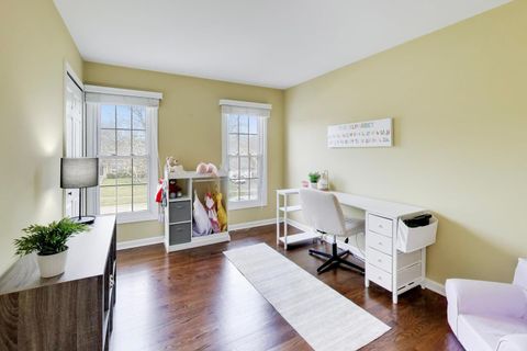 Tiny photo for 606 Thackeray Lane, Fox River Grove, IL 60021 (MLS # 12586964)