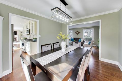 Tiny photo for 606 Thackeray Lane, Fox River Grove, IL 60021 (MLS # 12586964)