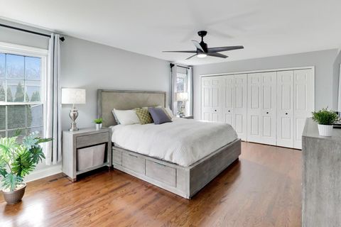 Tiny photo for 606 Thackeray Lane, Fox River Grove, IL 60021 (MLS # 12586964)