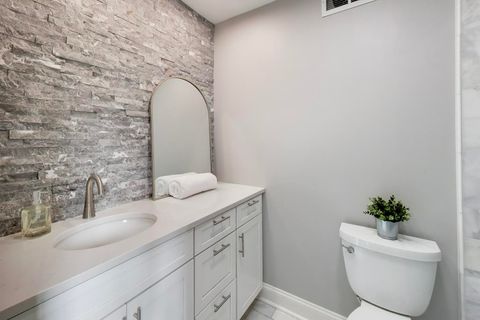 Tiny photo for 606 Thackeray Lane, Fox River Grove, IL 60021 (MLS # 12586964)