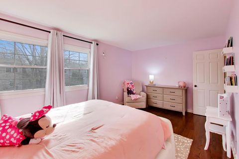 Tiny photo for 606 Thackeray Lane, Fox River Grove, IL 60021 (MLS # 12586964)