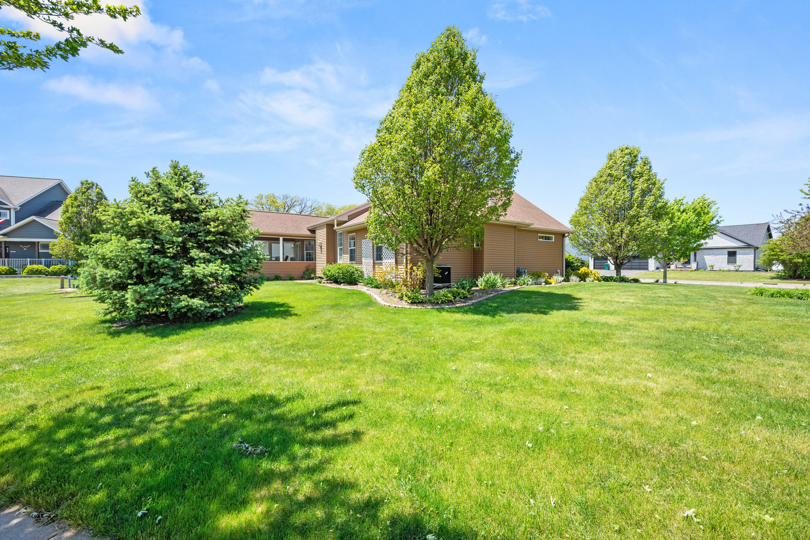 1418 Beach Lane