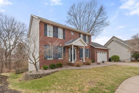 Tiny photo for 722 24th Avenue Court, Moline, IL 61265 (MLS # 12598978)