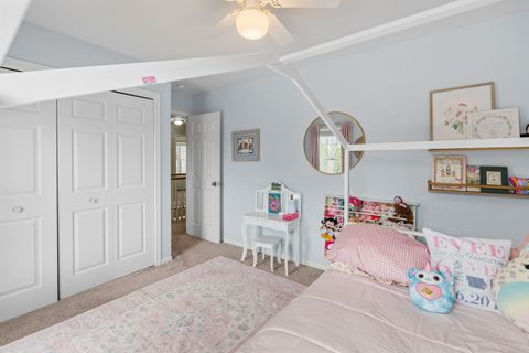 Tiny photo for 722 24th Avenue Court, Moline, IL 61265 (MLS # 12598978)