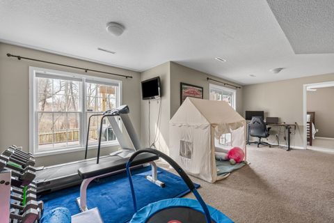 Tiny photo for 722 24th Avenue Court, Moline, IL 61265 (MLS # 12598978)