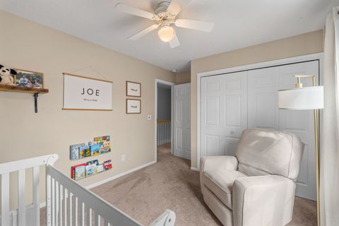 Tiny photo for 722 24th Avenue Court, Moline, IL 61265 (MLS # 12598978)