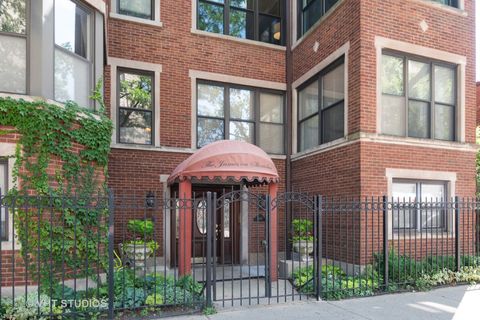 Photo of 5047 N Sheridan Road #2S, Chicago, IL 60640 (MLS # 12610337)