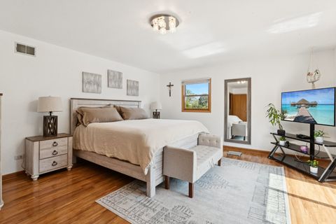Tiny photo for 715 Fuller Road, Gurnee, IL 60031 (MLS # 12459615)