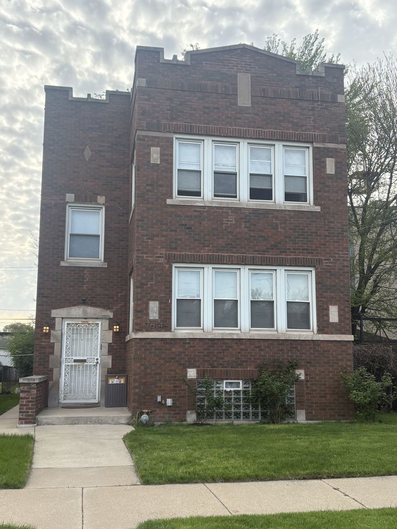 Photo 1 of 16 — 7614 S Harvard Avenue, Chicago, IL 60620
