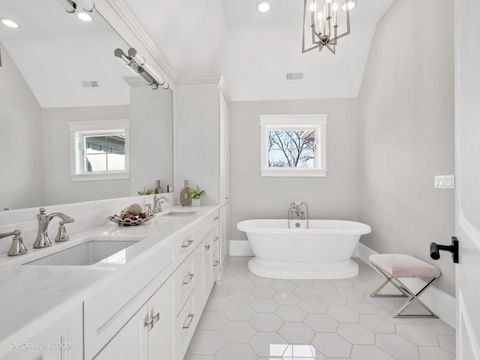 Tiny photo for 430 N Adams Street, Hinsdale, IL 60521 (MLS # 12640514)